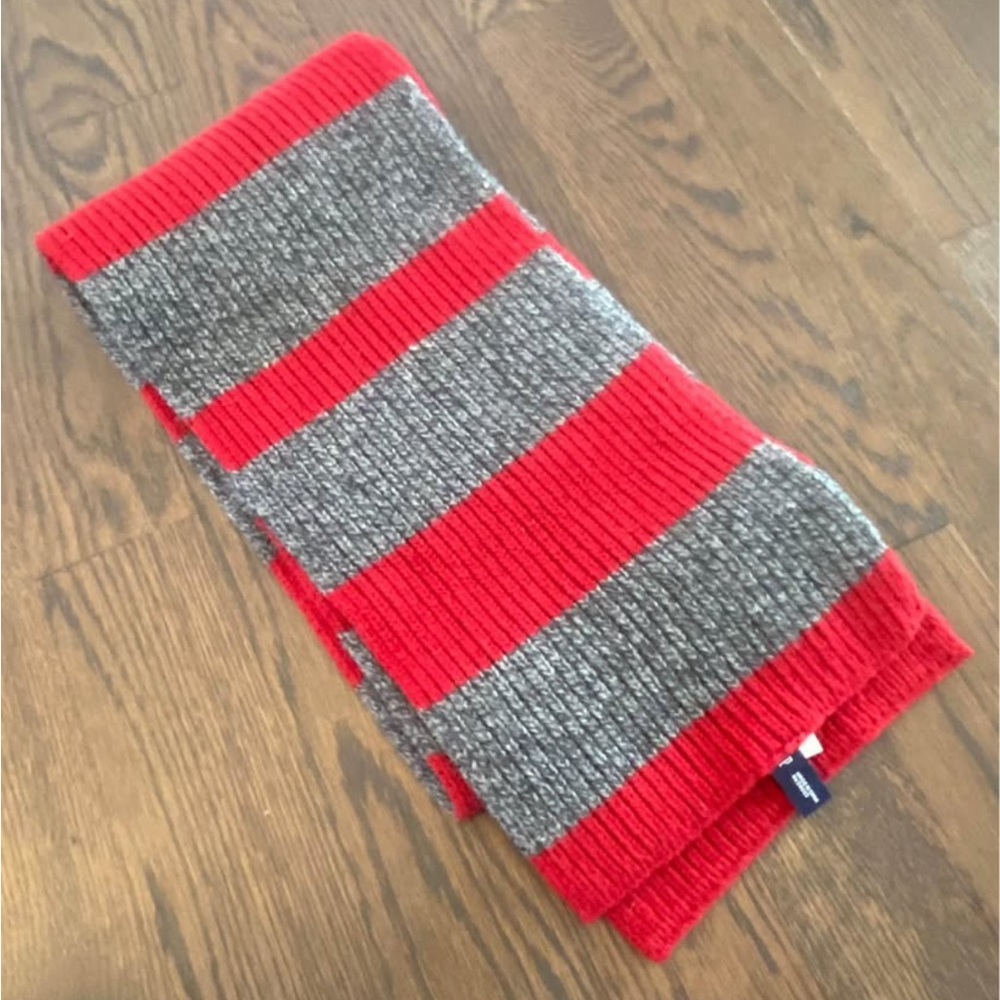 NWT GAP Men’s Scarf, Red/Charcoal